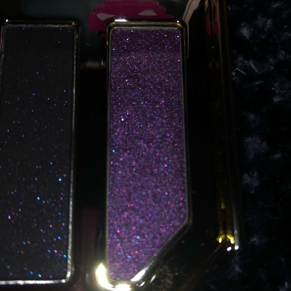 Too Faced Razzle Dazzle Berry Eyeshadow Palette - Picture 9 of 11